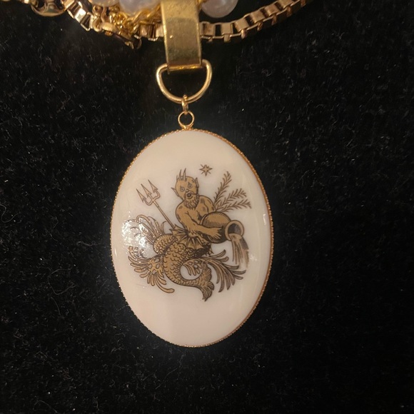 Pearl “neck mess” necklace - Picture 2 of 6